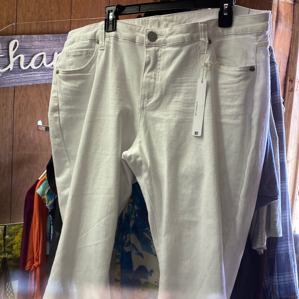 Kut from the Kloth woman's plus size 18W white capri Bardot skinny boyfriend new